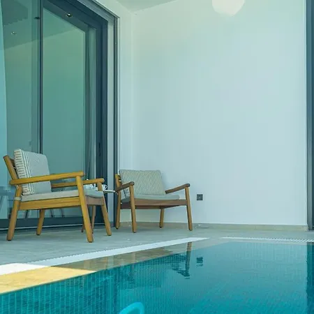 Romeo With Private Pool Villa
