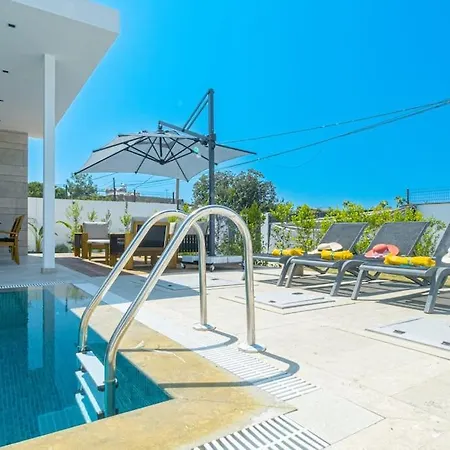Villa Romeo With Private Pool *