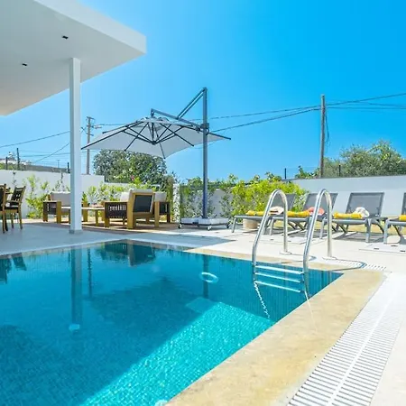 Villa Romeo With Private Pool *