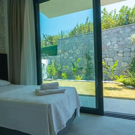 Villa Romeo With Private Pool Gökçebel