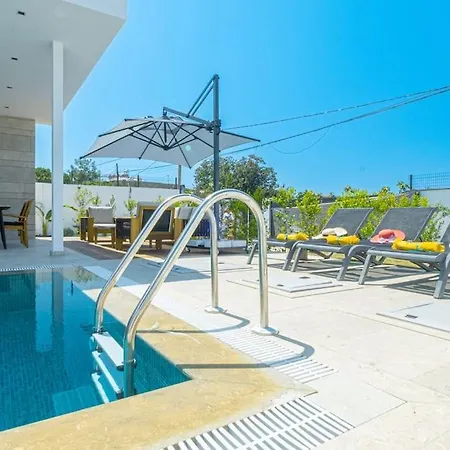 Вилла Romeo With Private Pool